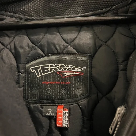 Motorcycle jacket - Picture 2 of 3